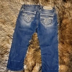 Rock 🎸 Revival Capris